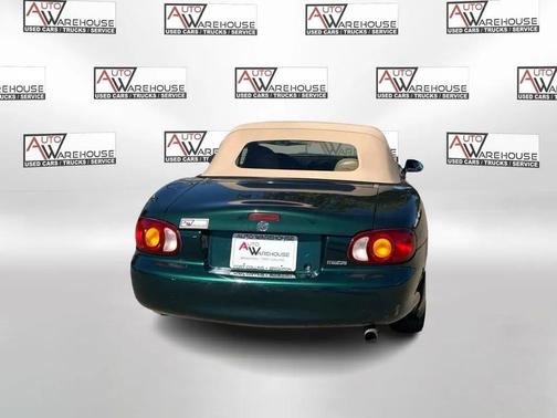 2000 Mazda MX-5 Miata LS