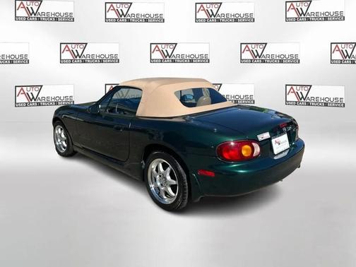 2000 Mazda MX-5 Miata LS