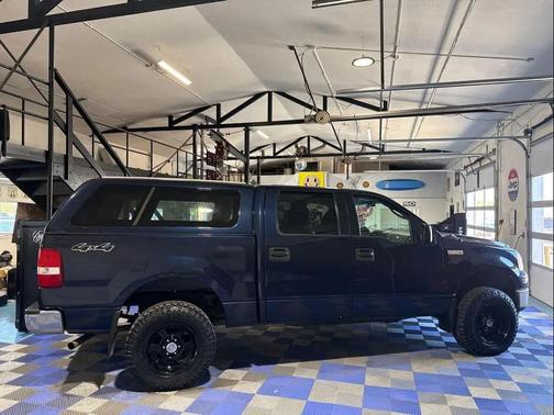 2005 Ford F-150 XLT SuperCrew