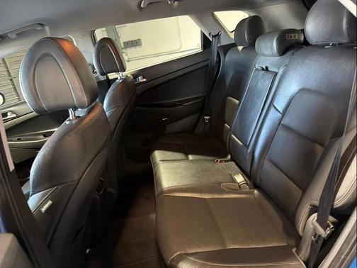 2018 Hyundai TUCSON SEL Plus