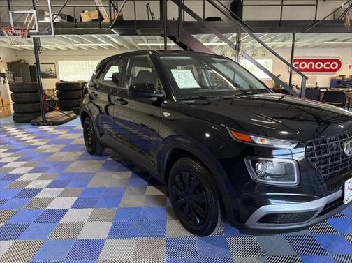 2020 Hyundai VENUE SE