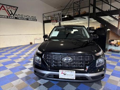 2020 Hyundai VENUE SE