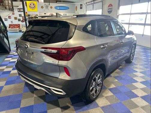 2021 Kia Seltos EX