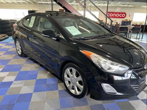 2012 Hyundai ELANTRA Limited