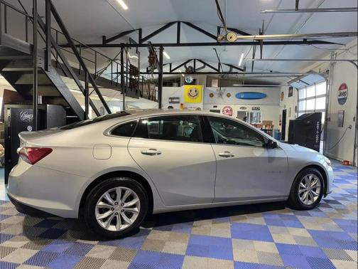 2021 Chevrolet Malibu FWD LT