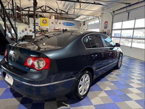 2006 Volkswagen Passat 2.0T
