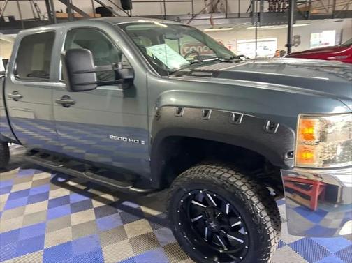2009 Chevrolet Silverado 2500 LT Crew Cab