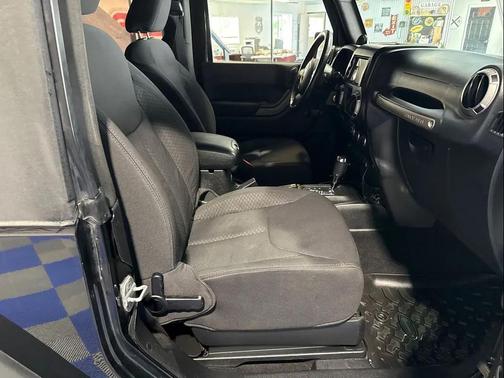 2013 Jeep Wrangler Sport