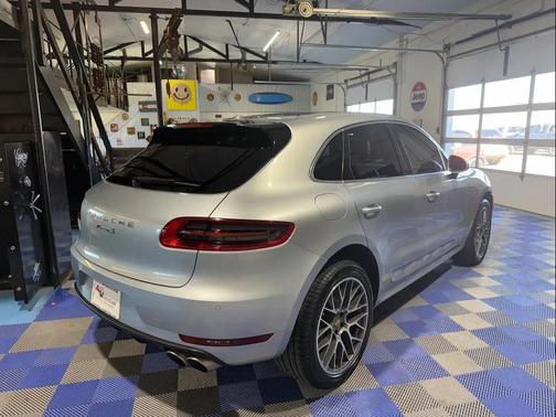 2017 Porsche Macan S