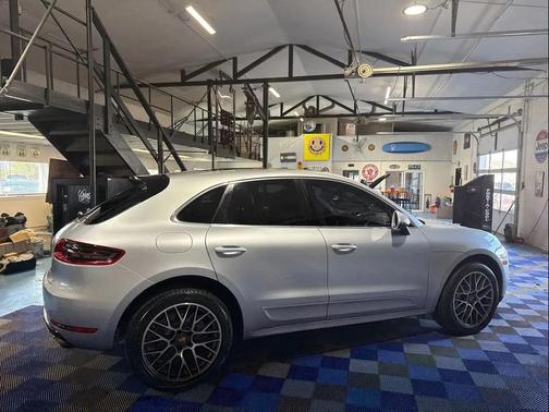 2017 Porsche Macan S