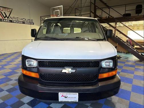 2009 Chevrolet Express 1500 Base