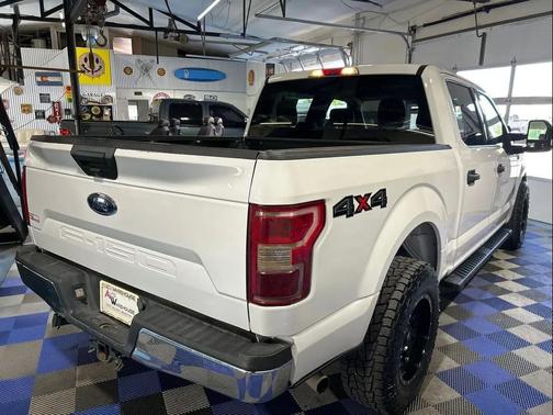 Oxford White 2019 Ford F-150 XLT