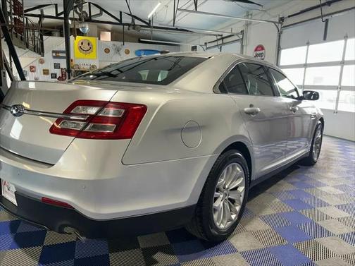 2016 Ford Taurus Limited