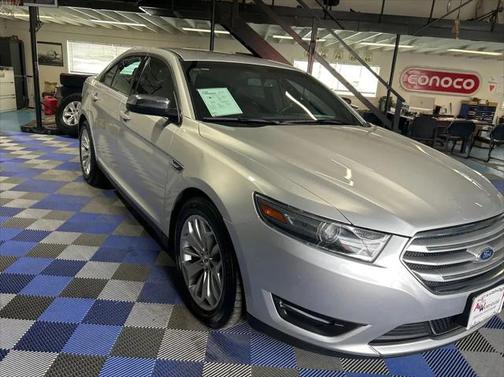 2016 Ford Taurus Limited