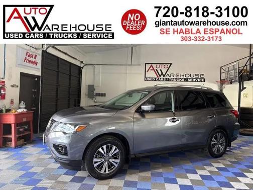 2017 Nissan Pathfinder SL