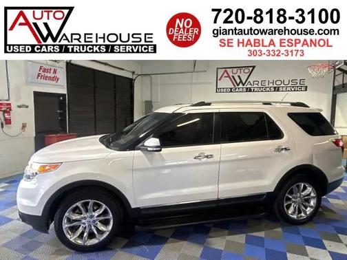 Off white 2015 Ford Explorer Limited