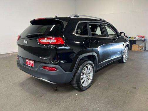Black 2017 Jeep Cherokee Limited