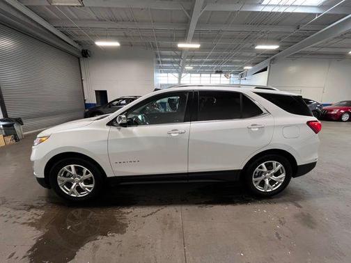 White 2021 Chevrolet Equinox Premier