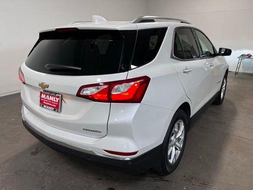 White 2021 Chevrolet Equinox Premier