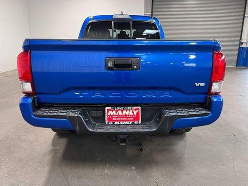 2016 Toyota Tacoma TRD Sport