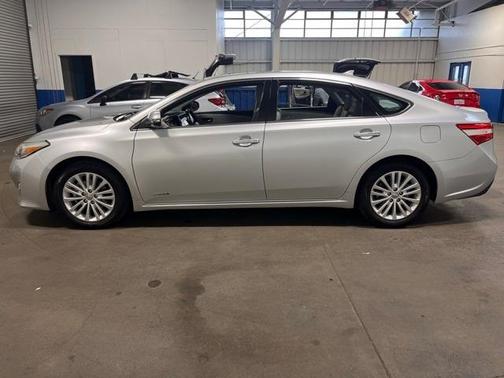 2013 Toyota Avalon Hybrid Limited