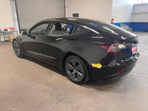 2022 Tesla Model 3 Base
