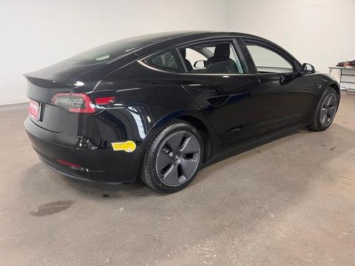 2022 Tesla Model 3 Base