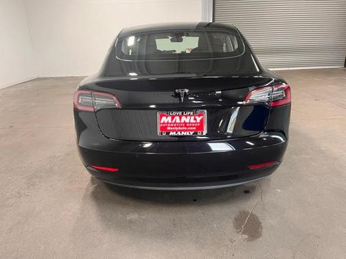 2022 Tesla Model 3 Base
