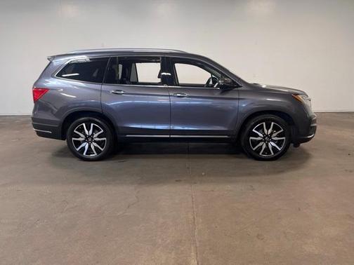 2022 Honda Pilot Touring 7-Passenger