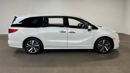 2020 Honda Odyssey Elite