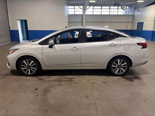 2023 Nissan Versa 1.6 SV