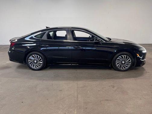 2023 Hyundai SONATA Hybrid SEL