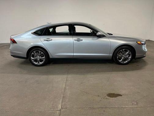 Solar Silver Metallic 2024 Honda Accord EX