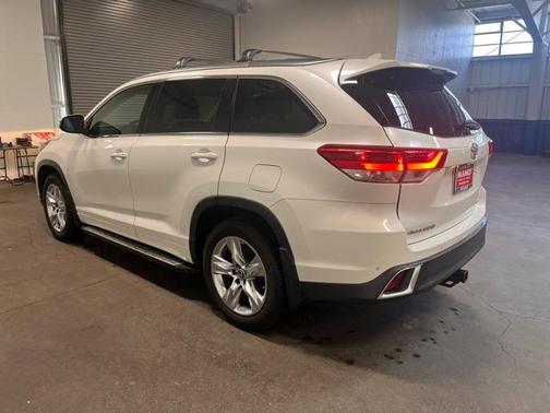 2017 Toyota Highlander Limited