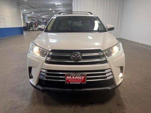 2017 Toyota Highlander Limited