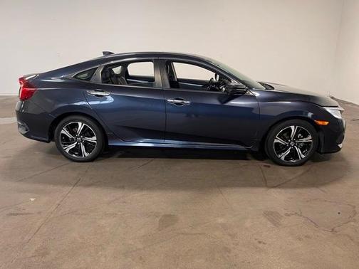 2017 Honda Civic Touring