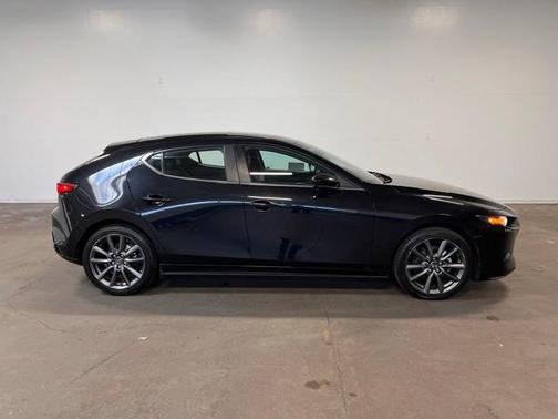 2023 Mazda Mazda3 FWD w/Preferred Package