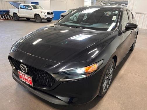 2023 Mazda Mazda3 FWD w/Preferred Package