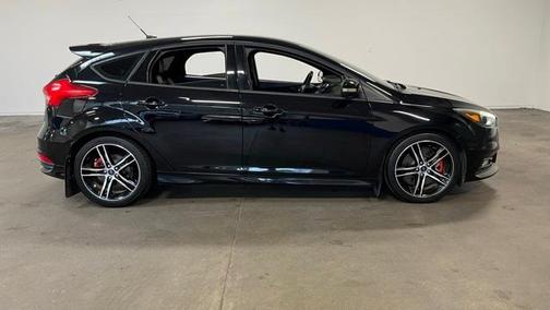 2016 Ford Focus ST Base
