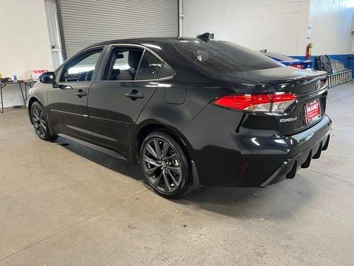 Black 2025 Toyota Corolla Hybrid SE