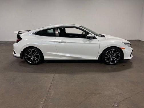 White 2018 Honda Civic Si