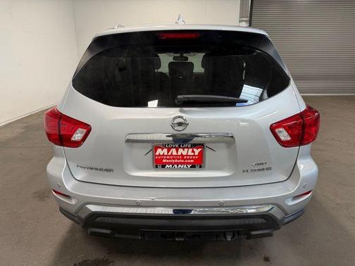 2020 Nissan Pathfinder Platinum