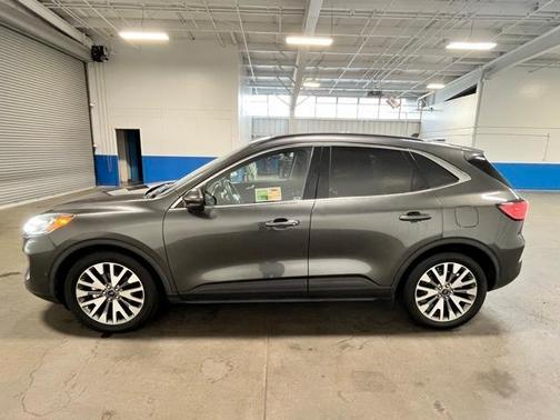 2020 Ford Escape Titanium Hybrid