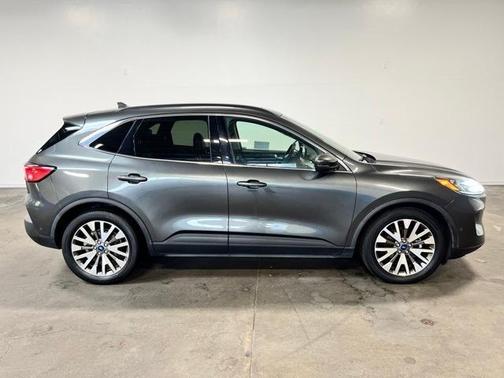 2020 Ford Escape Titanium Hybrid