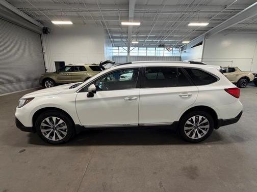 2019 Subaru Outback 3.6R Touring