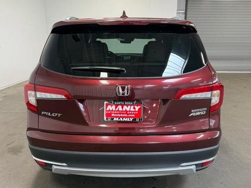2022 Honda Pilot Touring 7-Passenger