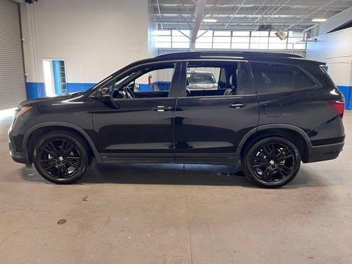 2022 Honda Pilot Black Edition