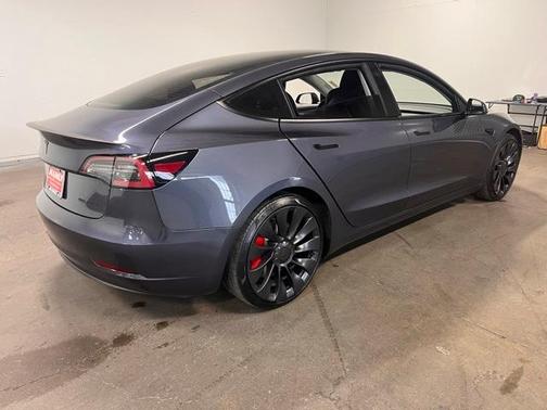2023 Tesla Model 3 Performance