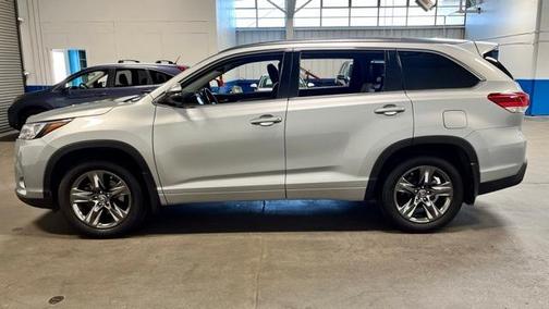 2018 Toyota Highlander Limited Platinum
