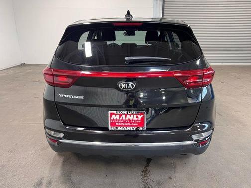 2022 Kia Sportage LX